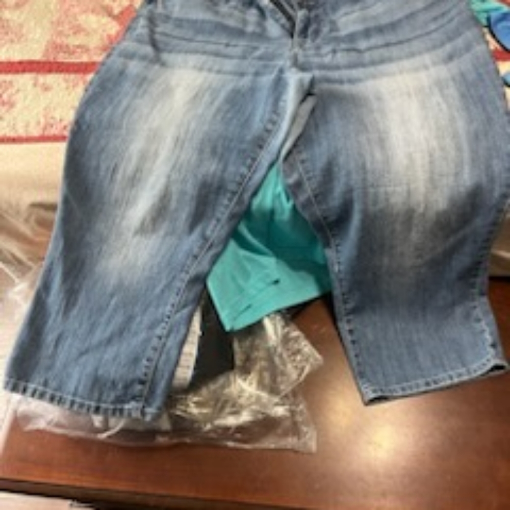 Maurices Capri jeans